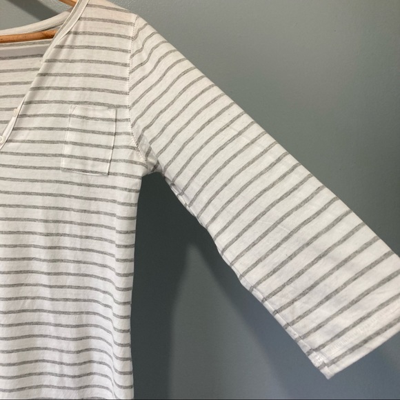 St. John’s Bay White & Grey Striped Keyhole Collar 3/4 Sleeve Top BNWT Size L - Picture 5 of 9